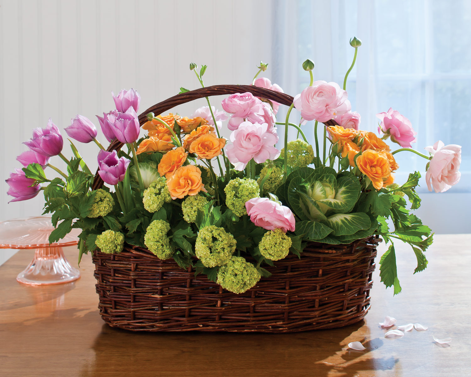 Easter Floral Centerpiece Easter Floral Centerpiece