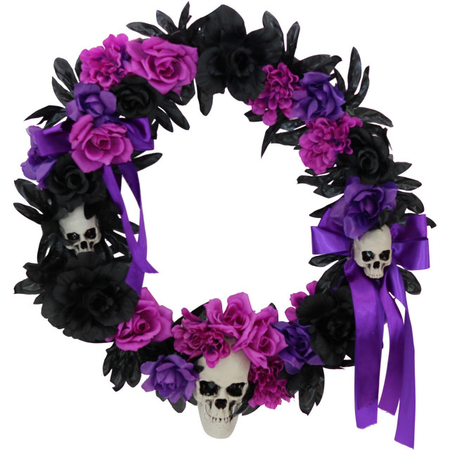 Halloween Wreath with Skeleton Heads